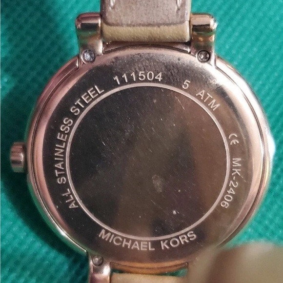 Michael Kors Rose Gold, Wrap Around Leather Wrist Watch - Picture 3 of 4